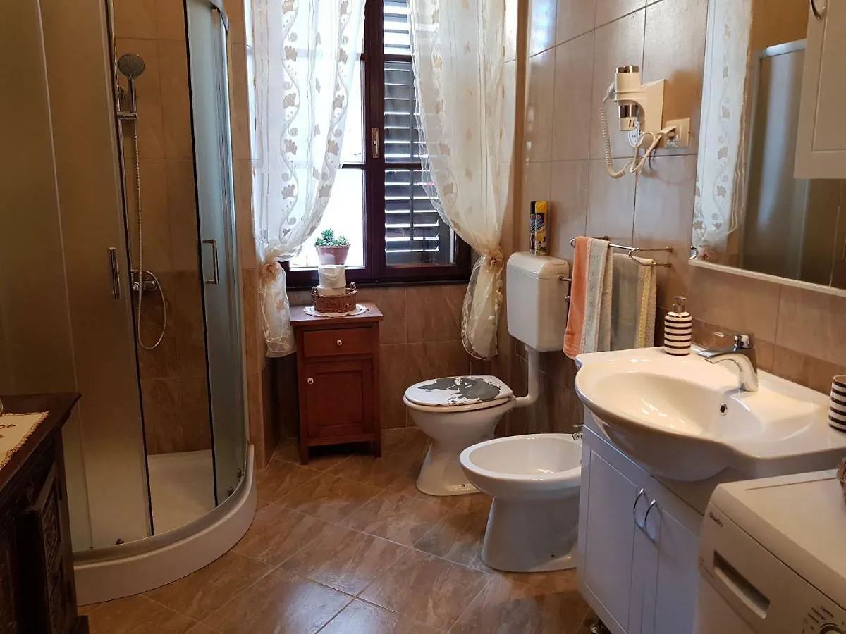 Noemi City Apartments Pula