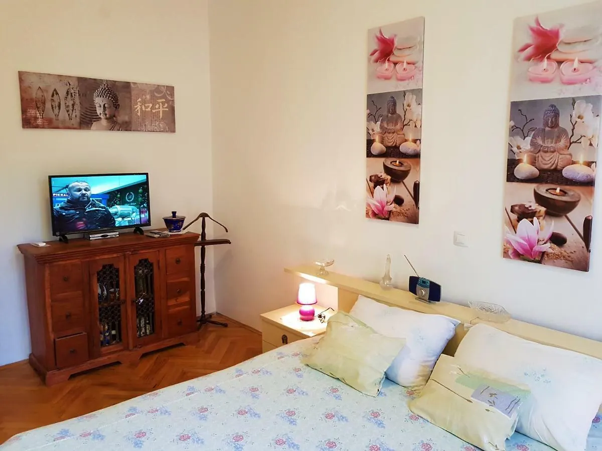 Noemi City Apartments Pula