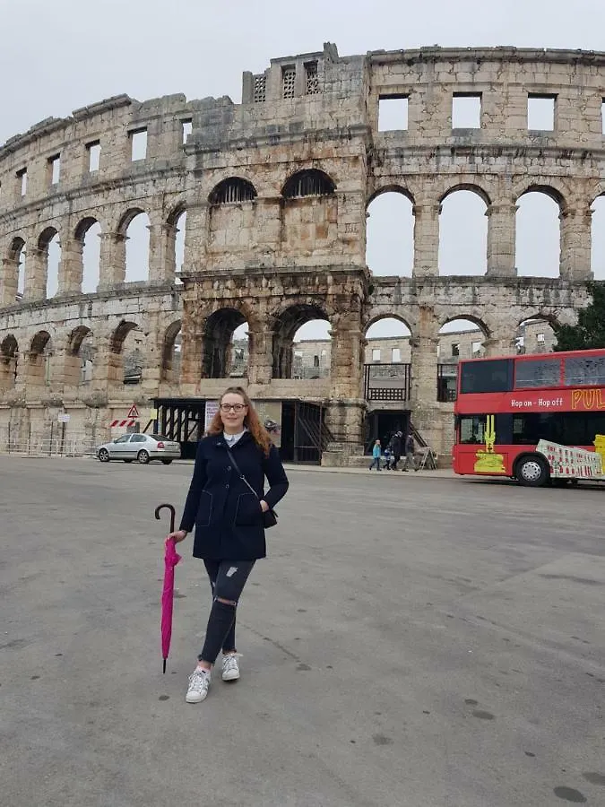 Noemi City Apartments Pula 0*,  Croatia