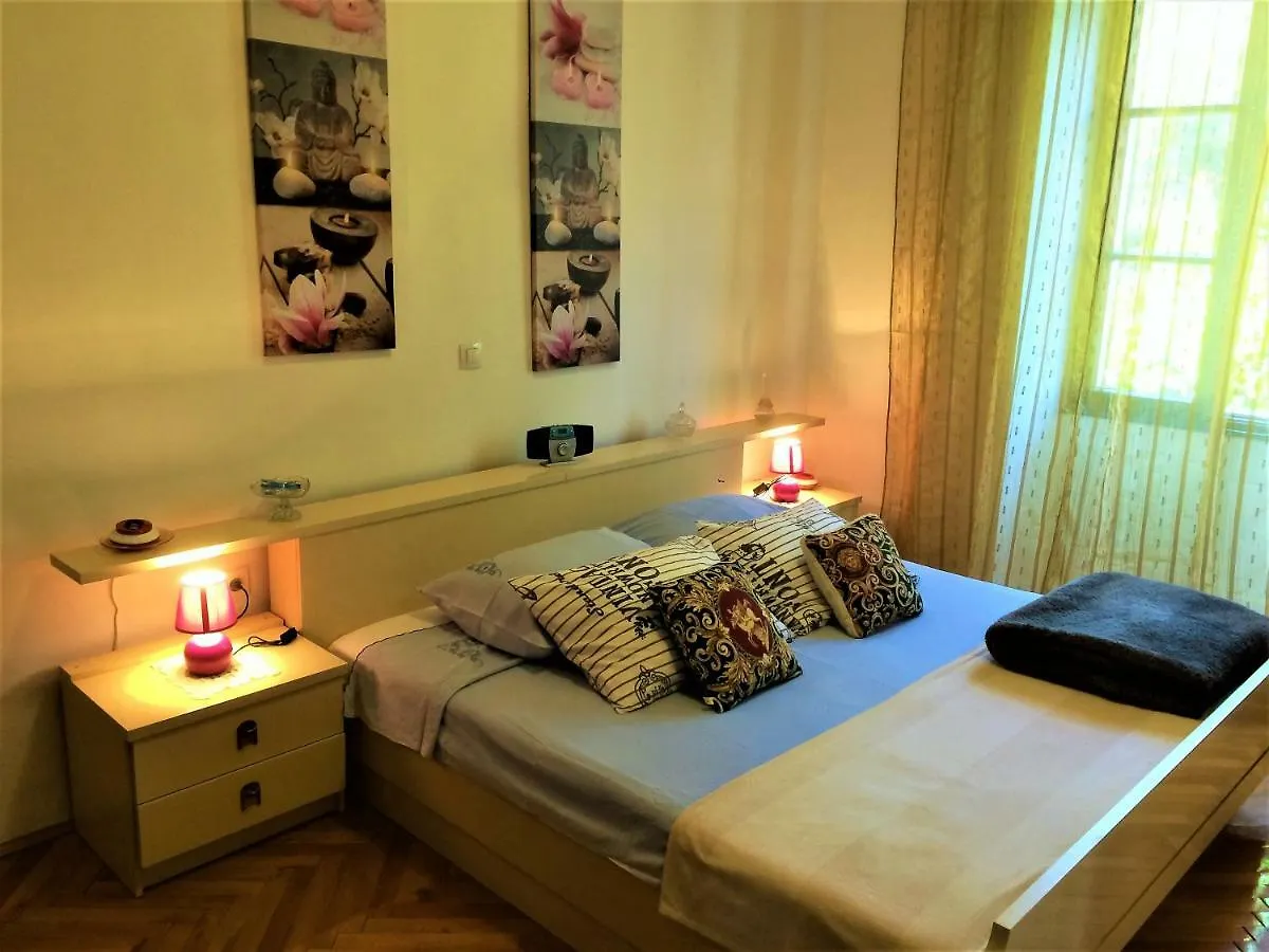 Noemi City Apartments Pula
